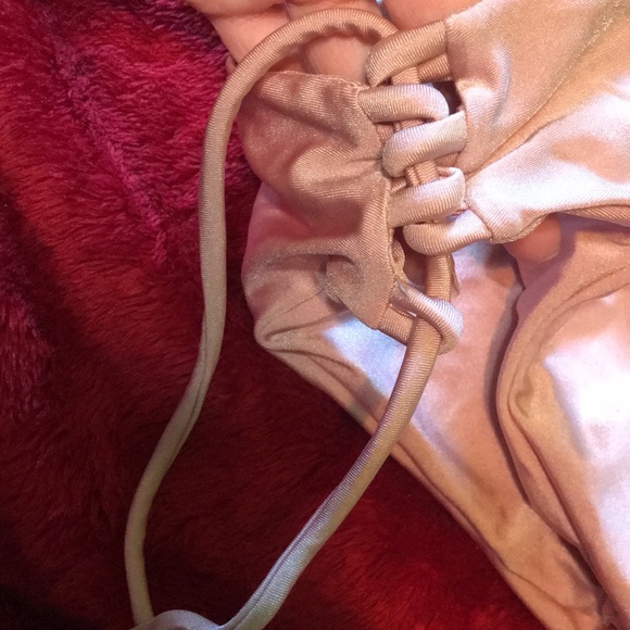 Pink bikini - Picture 3 of 4